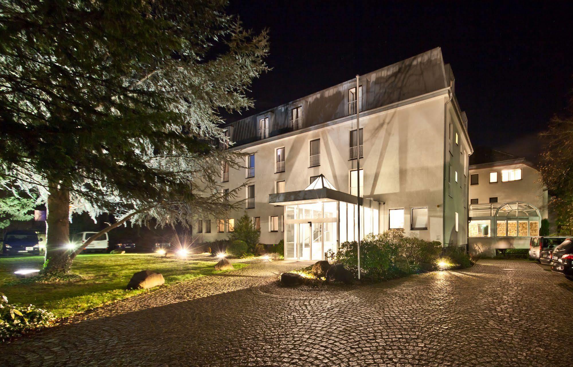 Novum Hotel Silence Garden Köln Brück Exterior foto